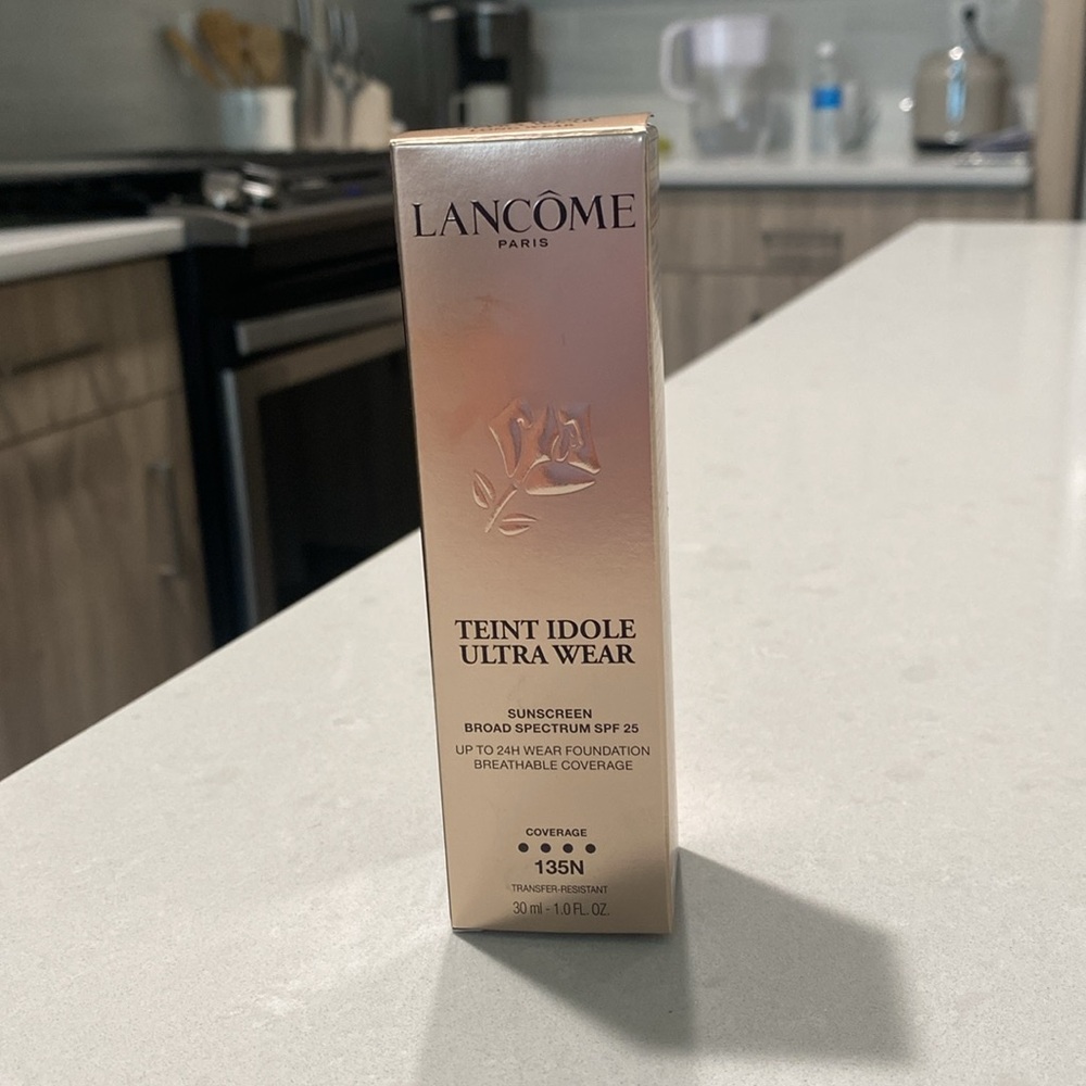 Lancome Teinte Idole Ultra Wear shade 135N